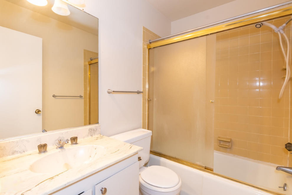 121 Inverness Court Kalamazoo, MI 49006 - Photo 14 of 27 RN5_9666