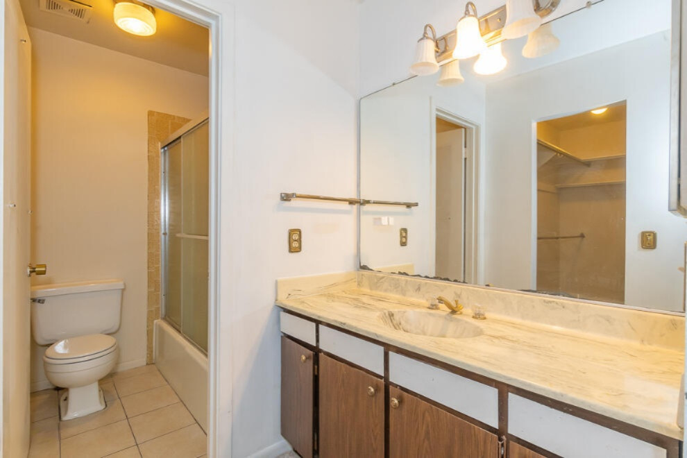 121 Inverness Court Kalamazoo, MI 49006 - Photo 17 of 27 RN5_9669