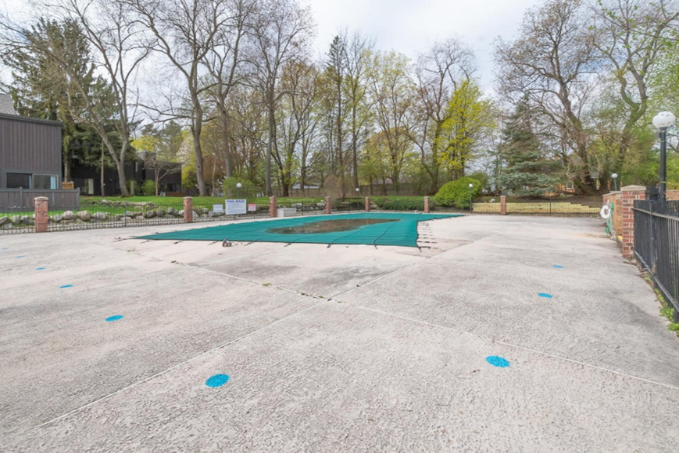 121 Inverness Court Kalamazoo, MI 49006 - Photo 26 of 27 RN5_9680