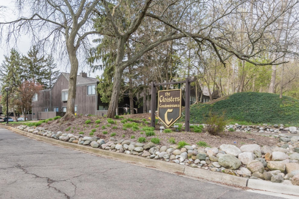 121 Inverness Court Kalamazoo, MI 49006 - Photo 27 of 27 RN5_9681