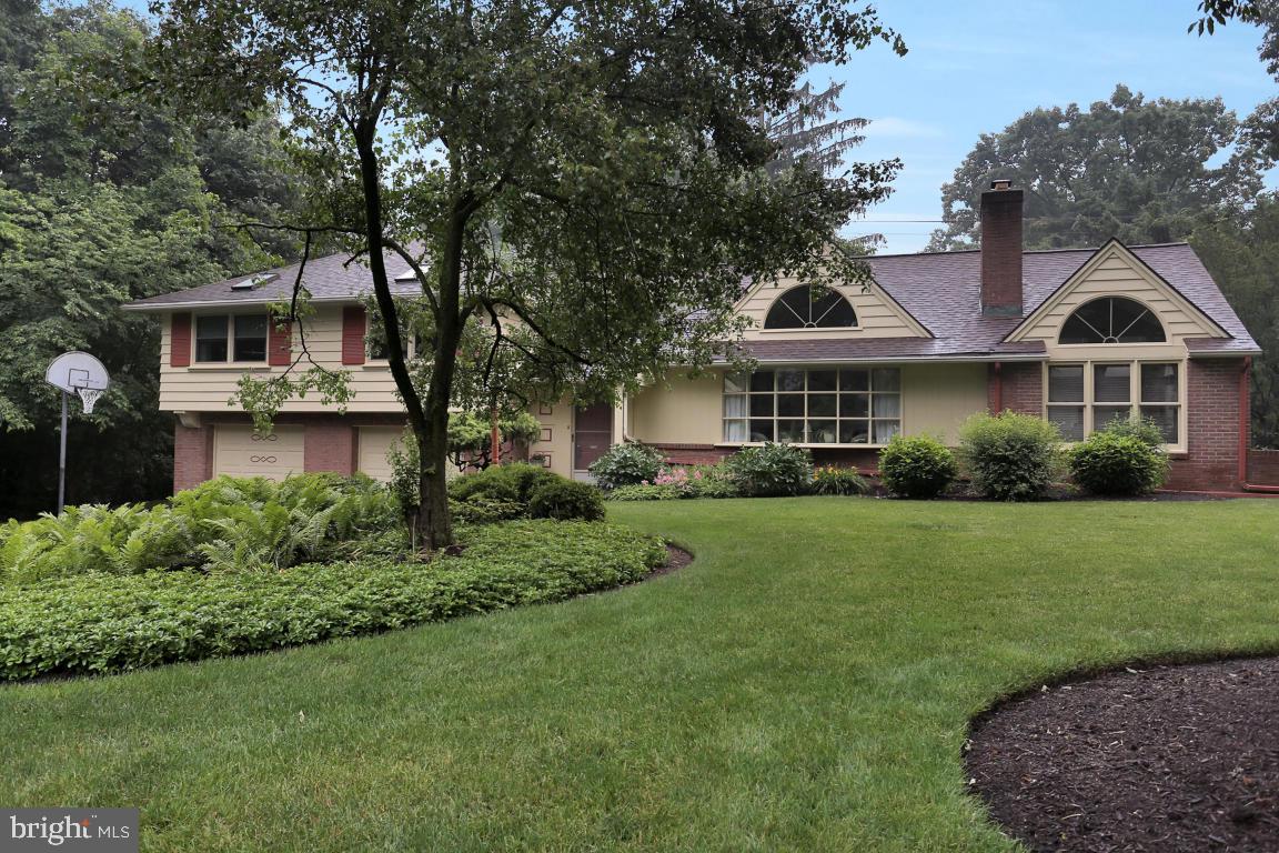 1416 Newton Road Lancaster, PA 17603 - Photo 1 of 37 Gallery Image 1