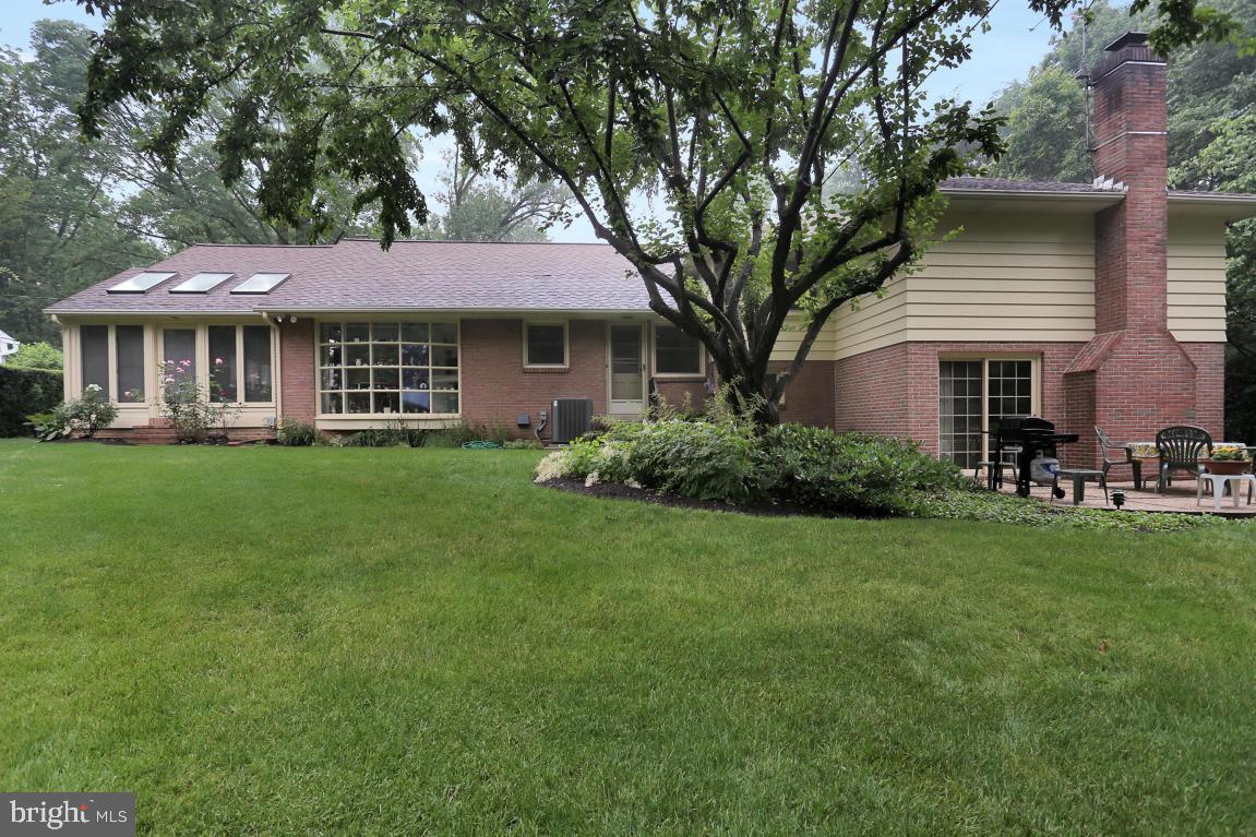 1416 Newton Road Lancaster, PA 17603 - Photo 33 of 37 Gallery Image 33