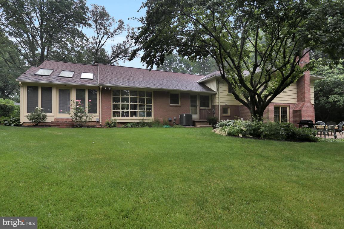 1416 Newton Road Lancaster, PA 17603 - Photo 34 of 37 Gallery Image 34