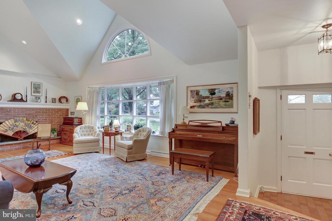 1416 Newton Road Lancaster, PA 17603 - Photo 5 of 37 Gallery Image 5