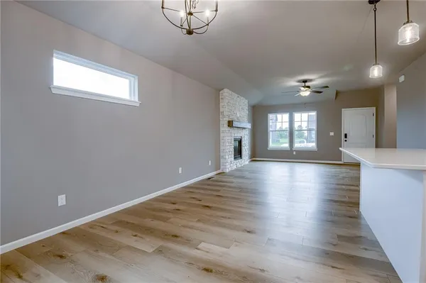 $402,408 | 18400 West 205th Terrace, Spring Hill, KS 66083
