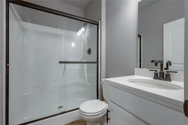 $402,408 | 18400 West 205th Terrace, Spring Hill, KS 66083