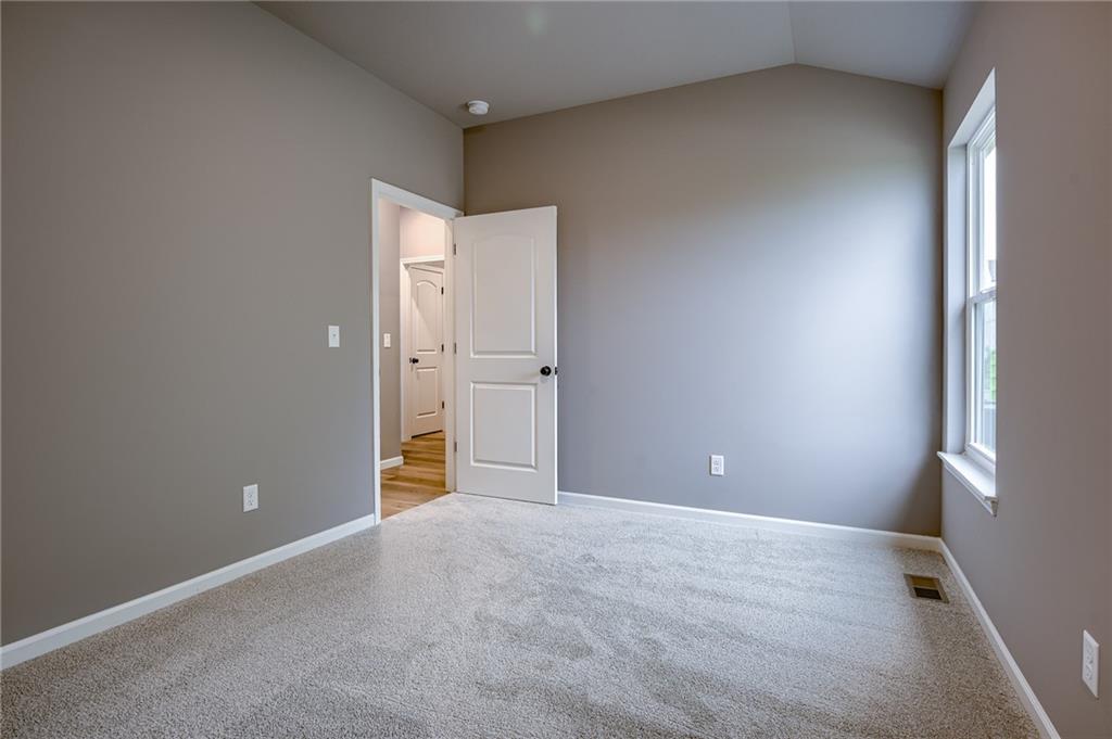 18400 West 205th Terrace Spring Hill, KS 66083 - Photo 25 of 36