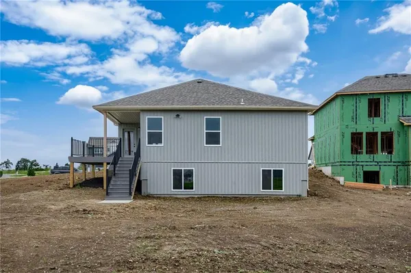 $402,408 | 18400 West 205th Terrace, Spring Hill, KS 66083