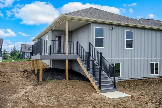 $394,934 | 18400 West 205th Terrace, Spring Hill, KS 66083