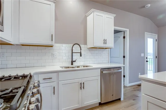 $394,934 | 18400 West 205th Terrace, Spring Hill, KS 66083