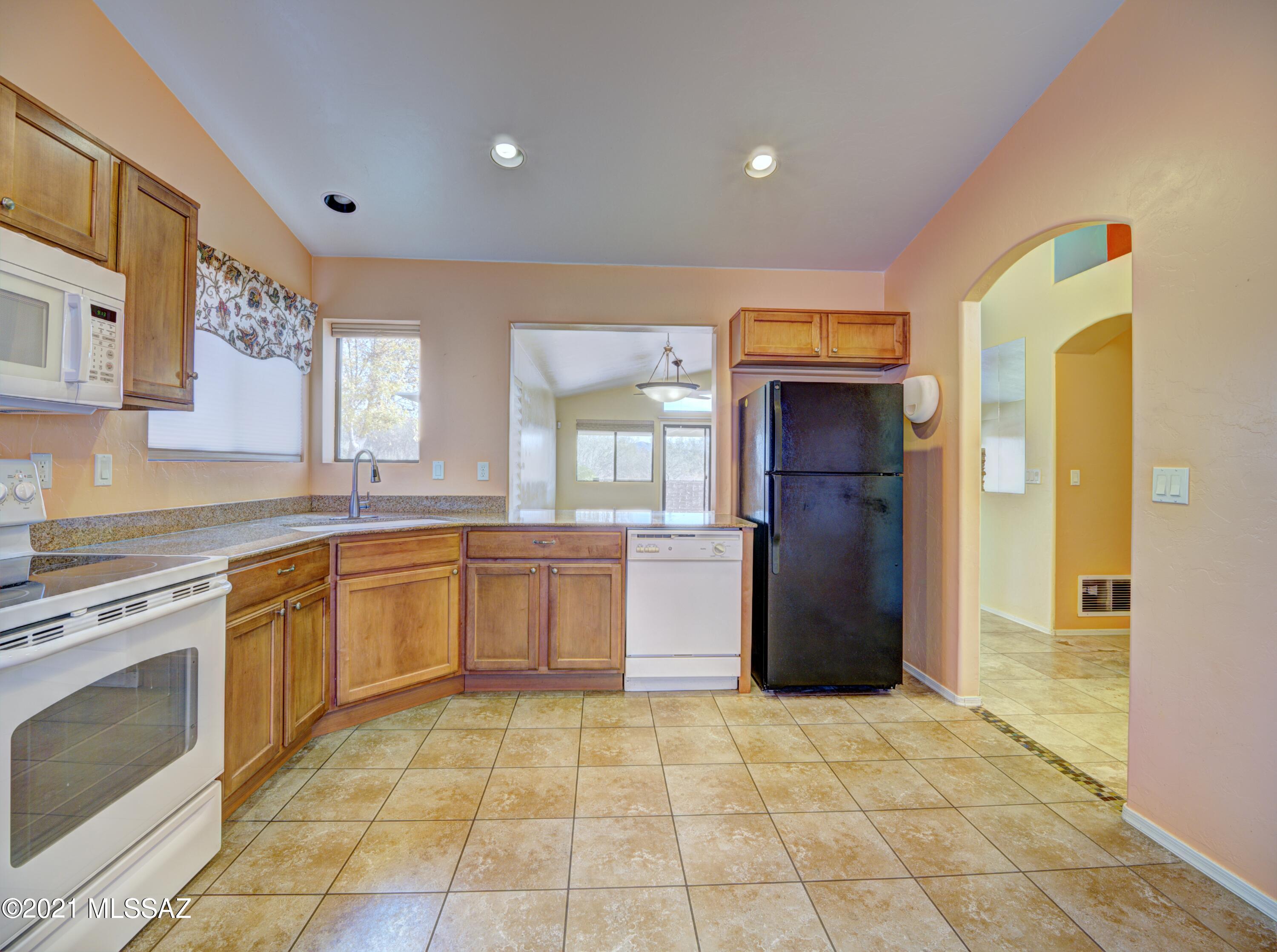 439 Colorado Court Rio Rico, AZ 85648 - Photo 14 of 25