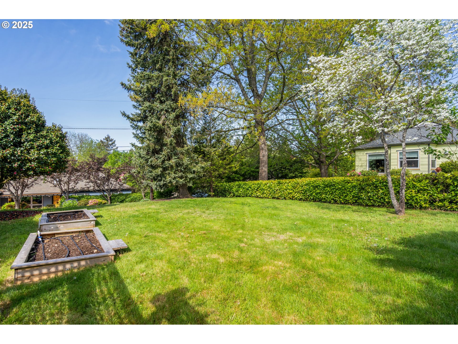 8075 Southwest Valley View Court Portland, OR 97225 - Photo 20 of 23 Gallery Image 20