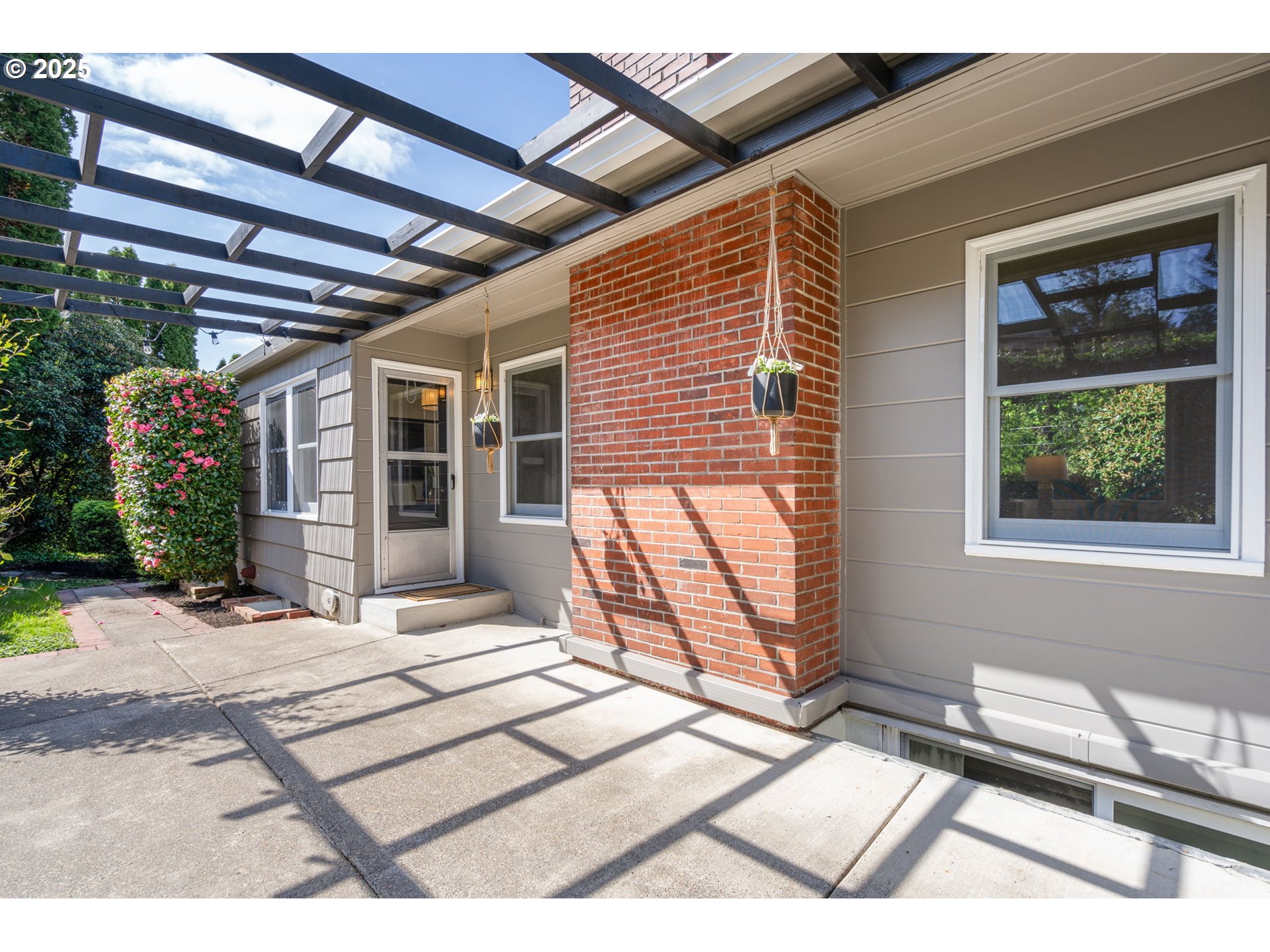 8075 Southwest Valley View Court Portland, OR 97225 - Photo 23 of 23 Gallery Image 23