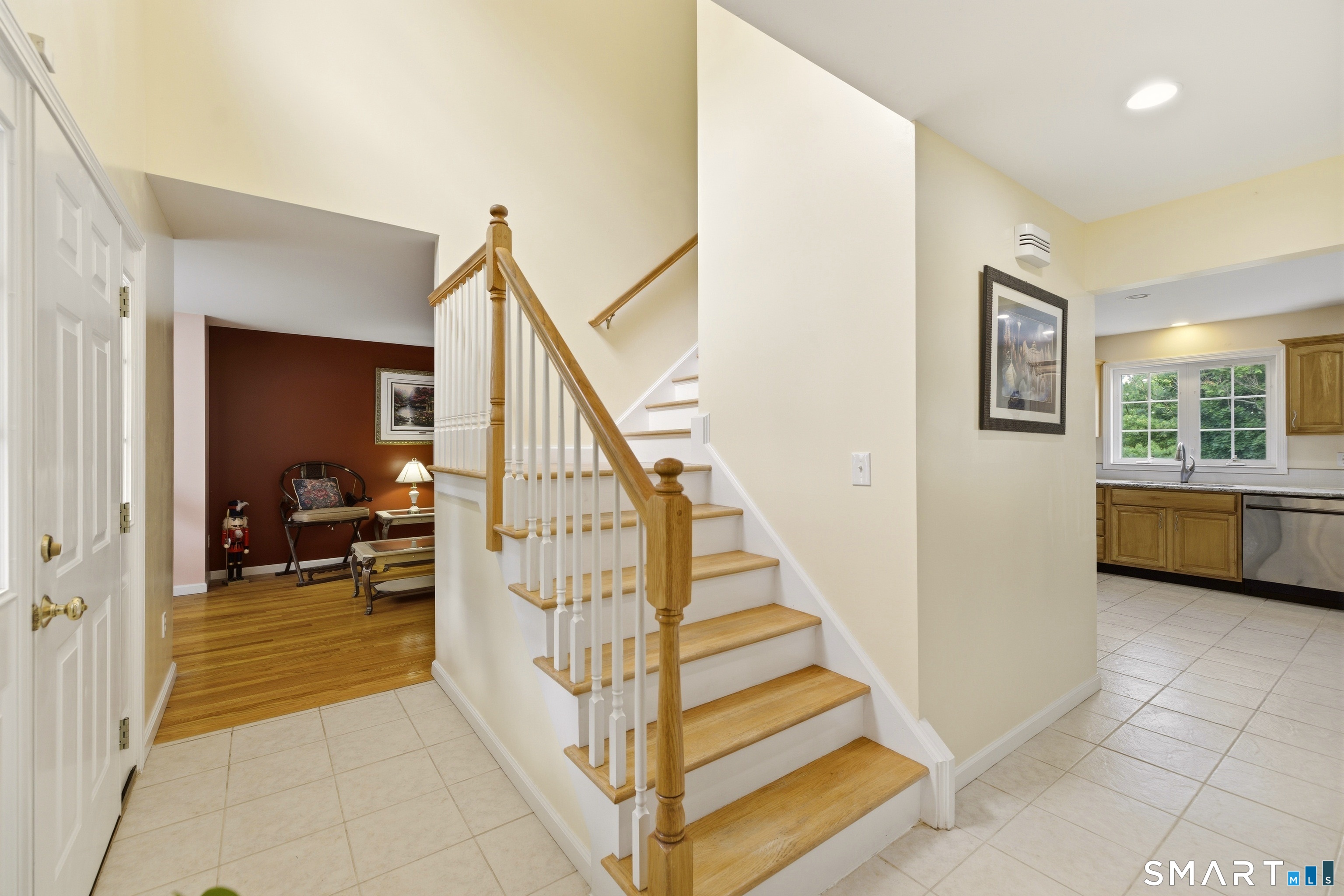 43 Kyle Court Meriden, CT 06450 - Photo 2 of 37