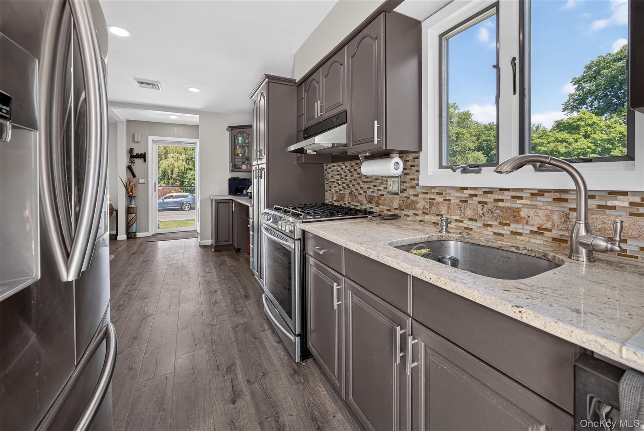 76 Surrey Road Chester, NY 10918 - Photo 10 of 44
