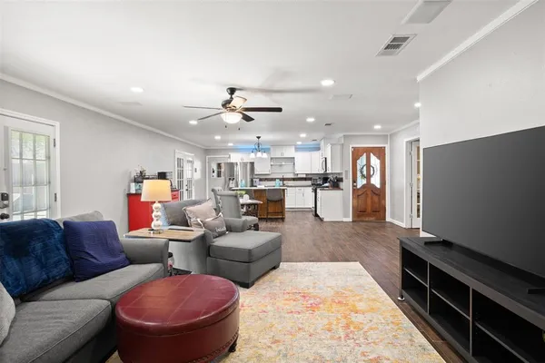 $385,000 | 201 Olive Street, Hurst, TX 76053