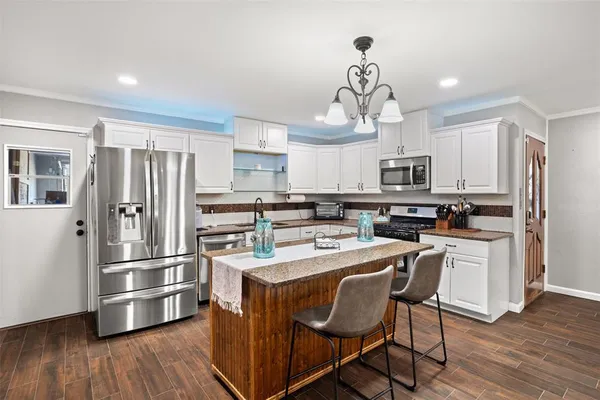 $385,000 | 201 Olive Street, Hurst, TX 76053