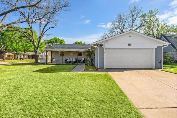 $385,000 | 201 Olive Street, Hurst, TX 76053