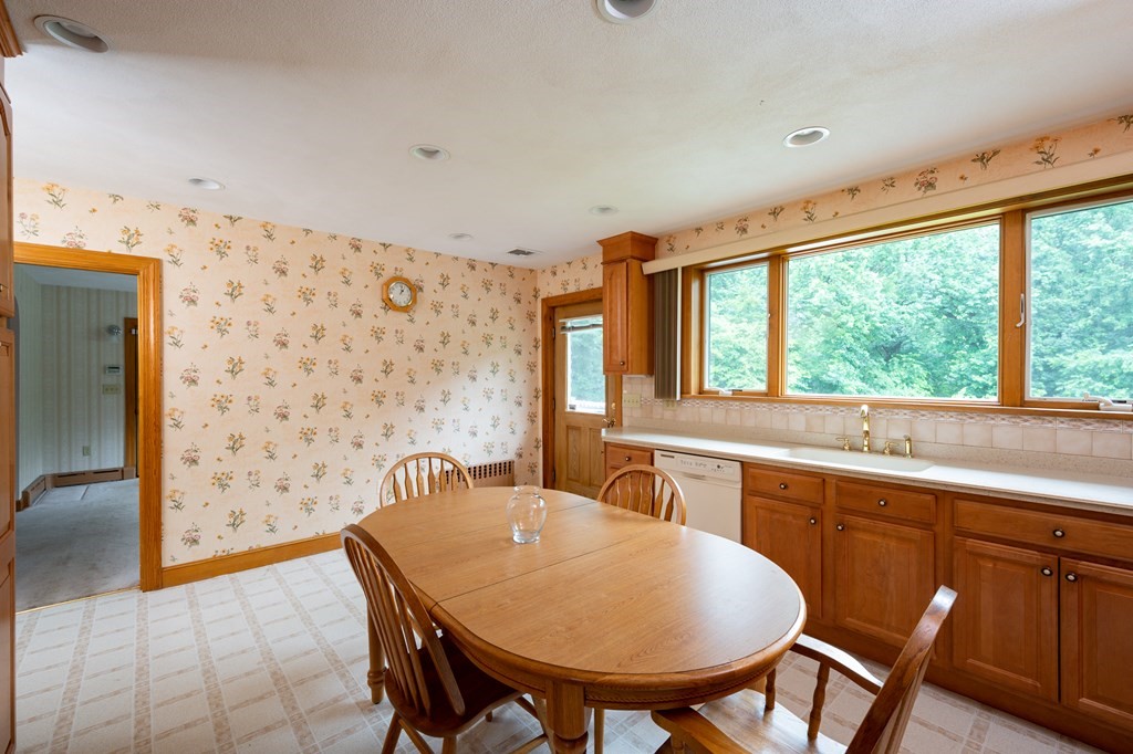 106 Allerton Road Milton, MA 02186 - Photo 17 of 39 Gallery Image 17