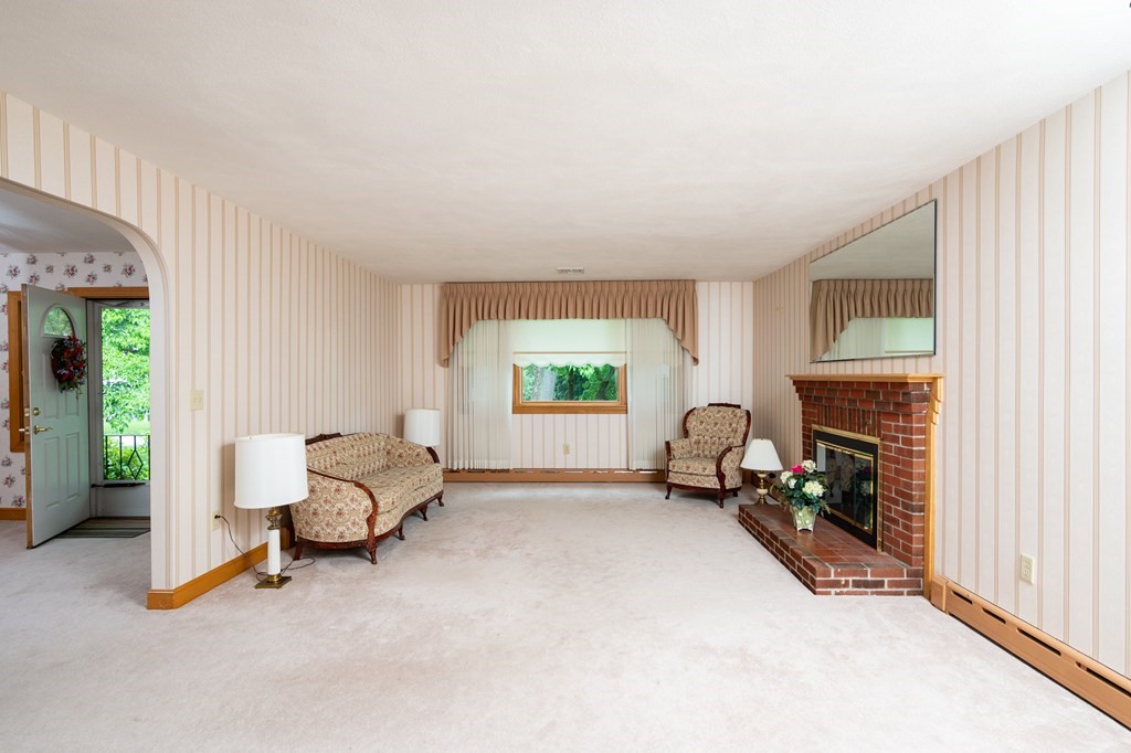 106 Allerton Road Milton, MA 02186 - Photo 8 of 39 Gallery Image 8