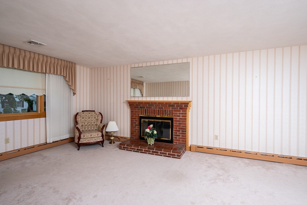 106 Allerton Road Milton, MA 02186 - Photo 9 of 39 Gallery Image 9