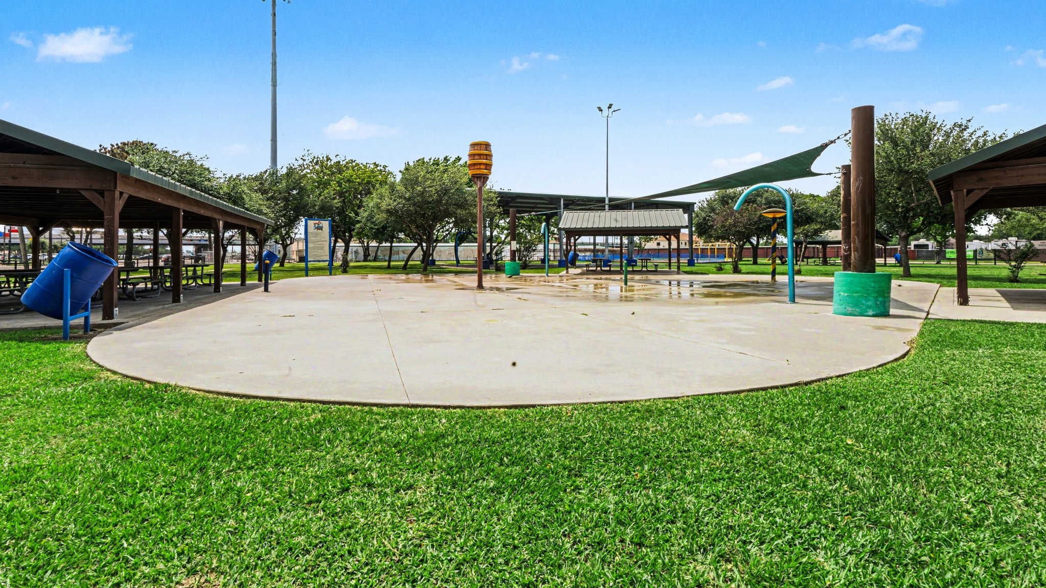 5318 Hemlock Drive Baytown, TX 77521 - Photo 22 of 23