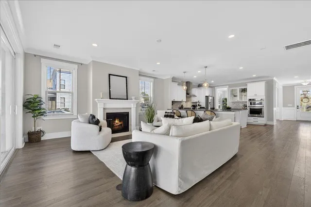 $725,000 | 274 Great Lawn Drive, Summerville, SC 29486