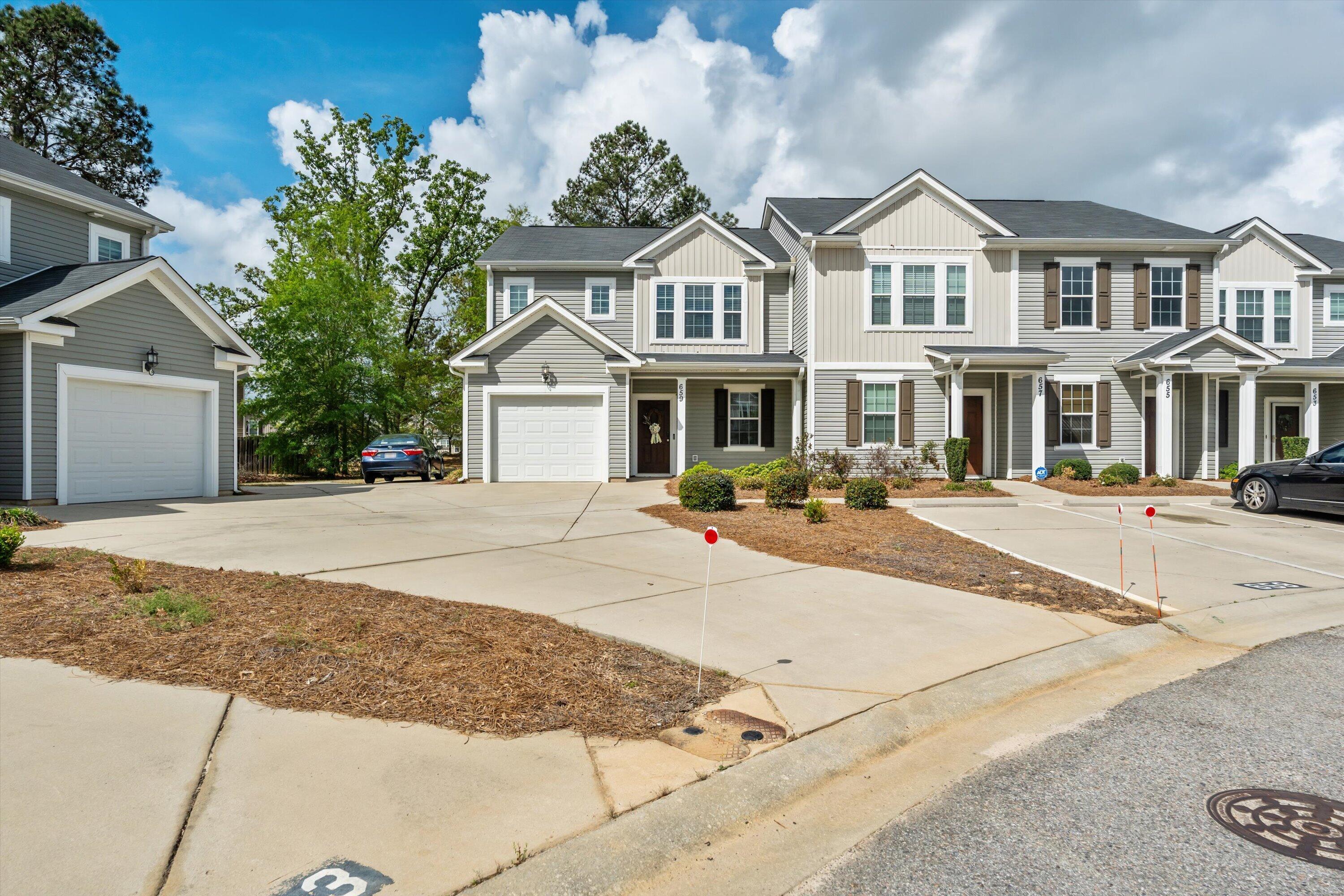 659 Aberdeen Circle Grovetown, GA 30813 - Photo 2 of 36 End Unit