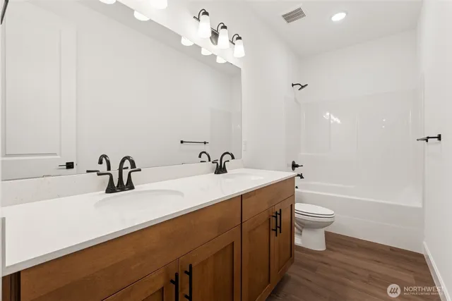 $849,990 | 18023 139th Place East, Unit 18, Puyallup, WA 98374