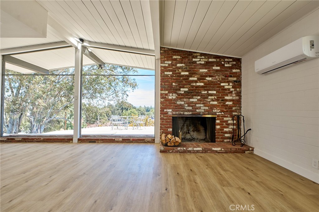 4262 Harrison Street Riverside, CA 92503 - Photo 2 of 33