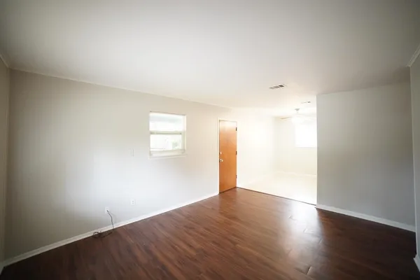 $1,300 | 1329 Blossom Circle, Tallahassee, FL 32305
