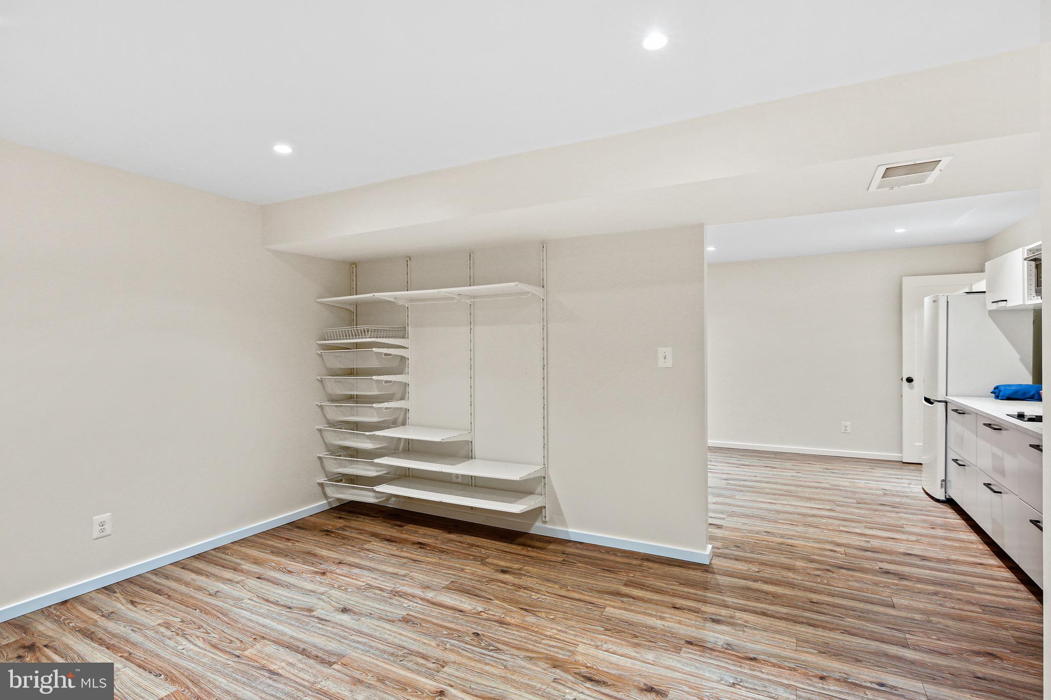 12505 Arbor View Terrace Silver Spring, MD 20902 - Photo 34 of 44 Gallery Image 34