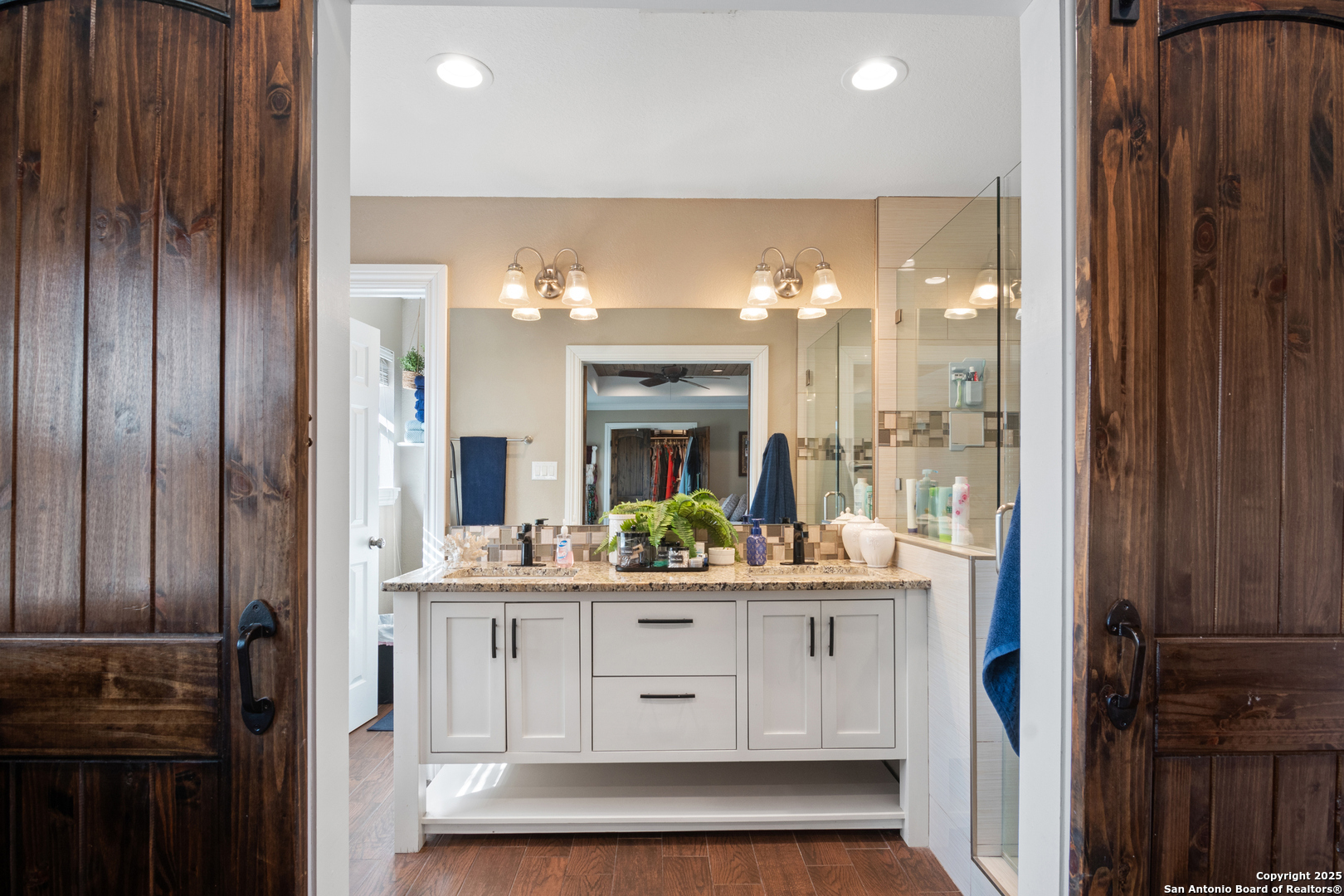 210 Barnes Road Uvalde, TX 78801 - Photo 23 of 50