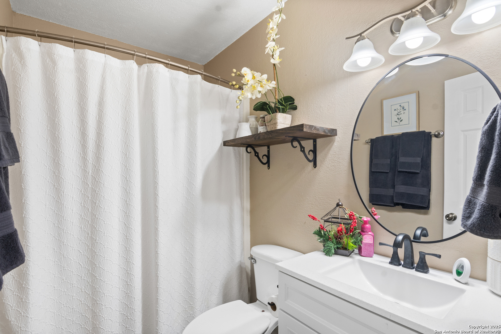 210 Barnes Road Uvalde, TX 78801 - Photo 31 of 50