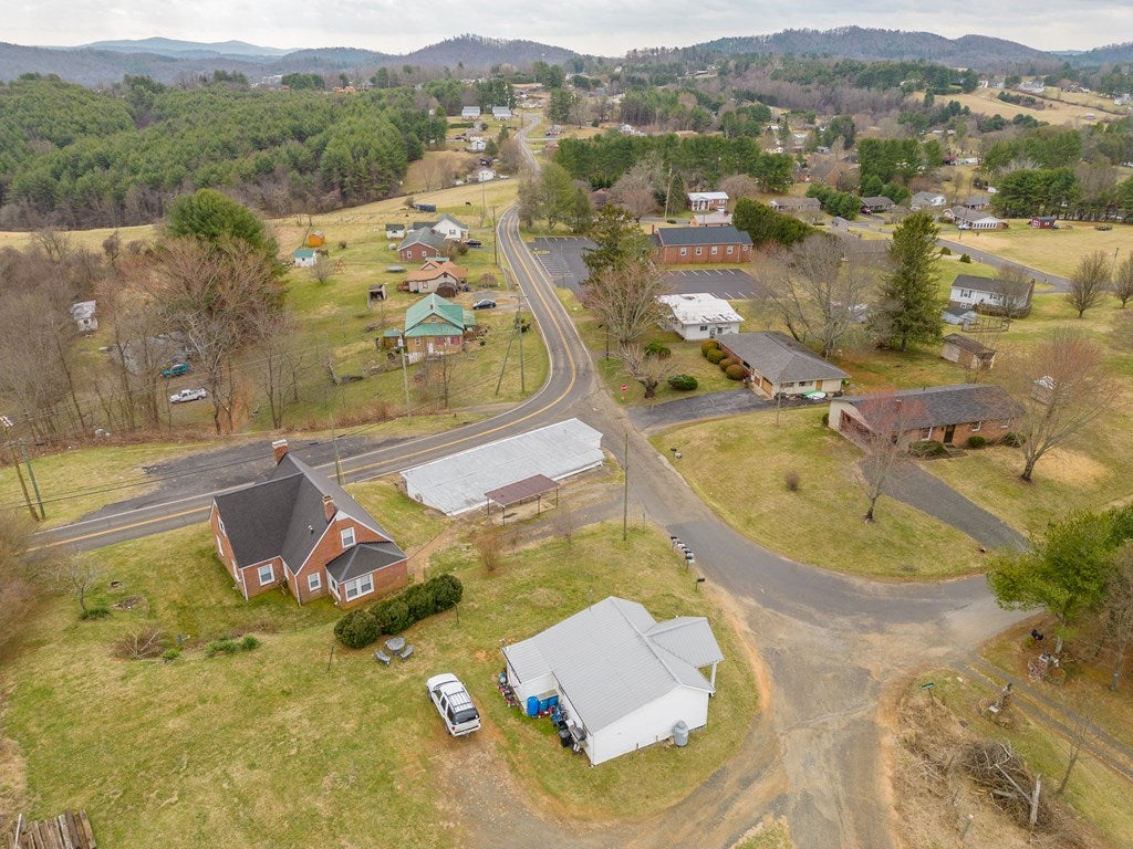 101 Frazier Road Galax, VA 24333 - Photo 23 of 28 Gallery Image 23