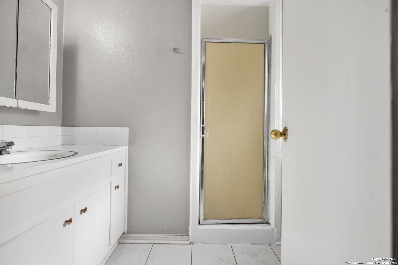 6012 Evers Road Leon Valley, TX 78238 - Photo 8 of 17 a utility room with dryer and washer