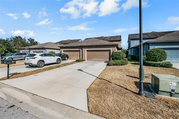 $365,000 | 5607 Hometown Lane, Lithia, FL 33547