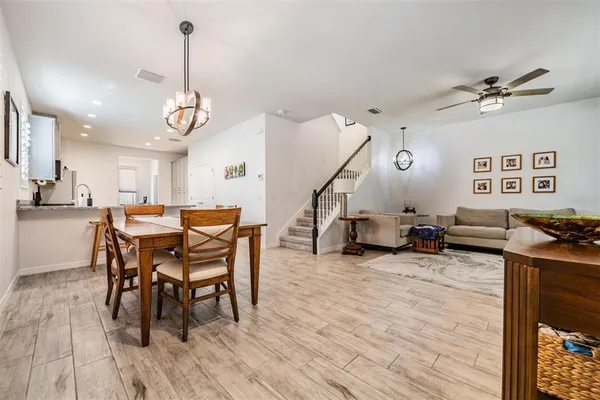 $365,000 | 5607 Hometown Lane, Lithia, FL 33547