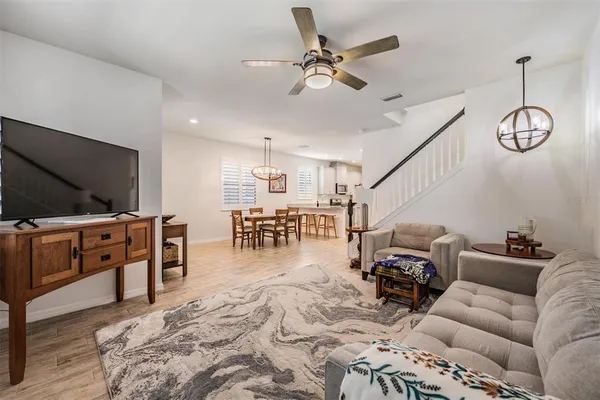 $365,000 | 5607 Hometown Lane, Lithia, FL 33547