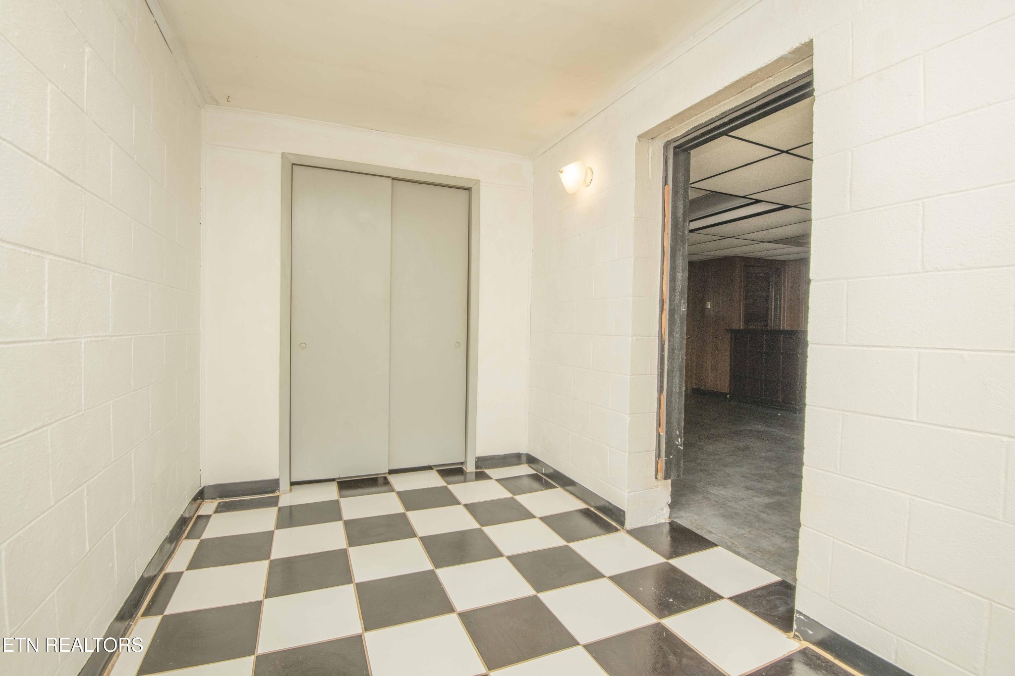 5409 Inwood Road Northwest Knoxville, TN 37921 - Photo 34 of 47 a view of a black and white checkered floor