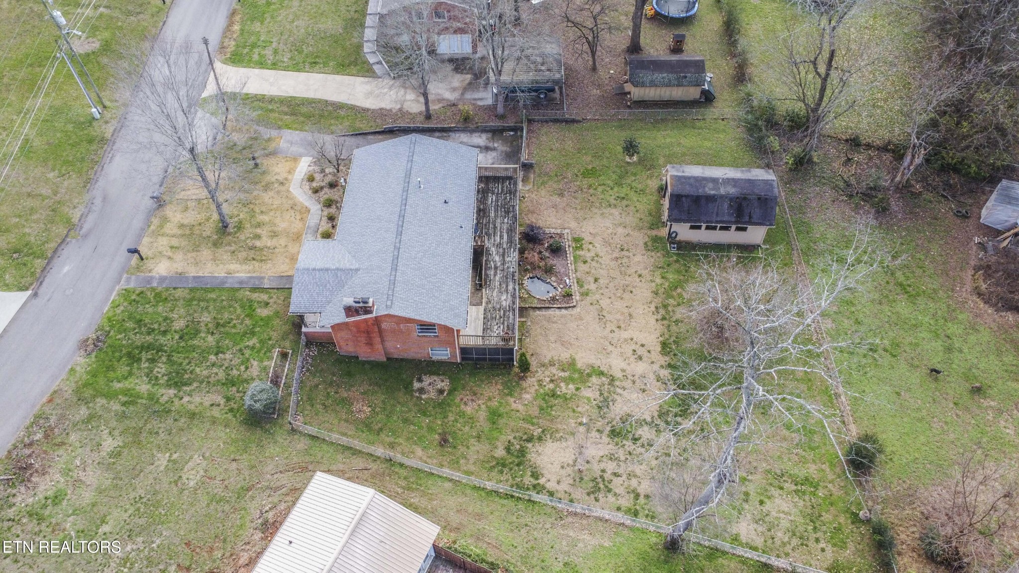 5409 Inwood Road Northwest Knoxville, TN 37921 - Photo 46 of 47 an aerial view of a house with a yard