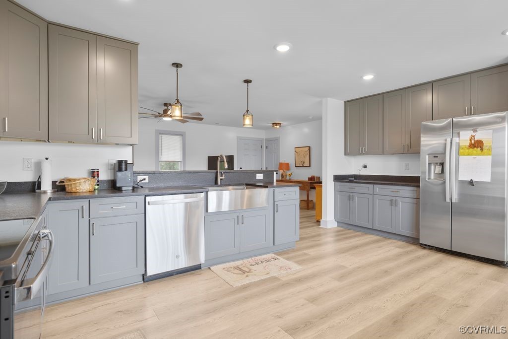 9530 Dabneys Mill Road Manquin, VA 23106 - Photo 12 of 40 Kitchen with appliances with stainless steel finis