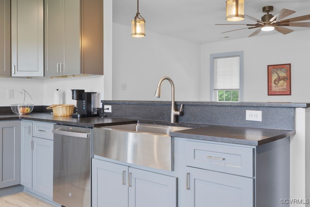 9530 Dabneys Mill Road Manquin, VA 23106 - Photo 13 of 40 Kitchen featuring stainless steel dishwasher, dark