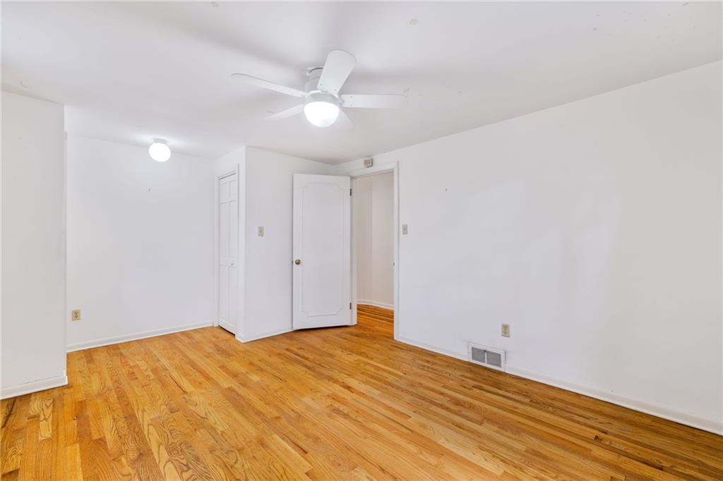 199 Farmington Road Pittsburgh, PA 15215 - Photo 25 of 46 a view of empty room