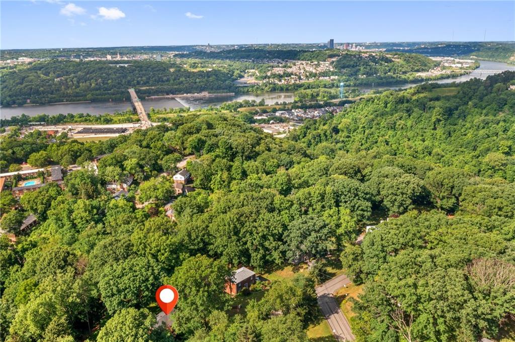 199 Farmington Road Pittsburgh, PA 15215 - Photo 46 of 46 a view of a city
