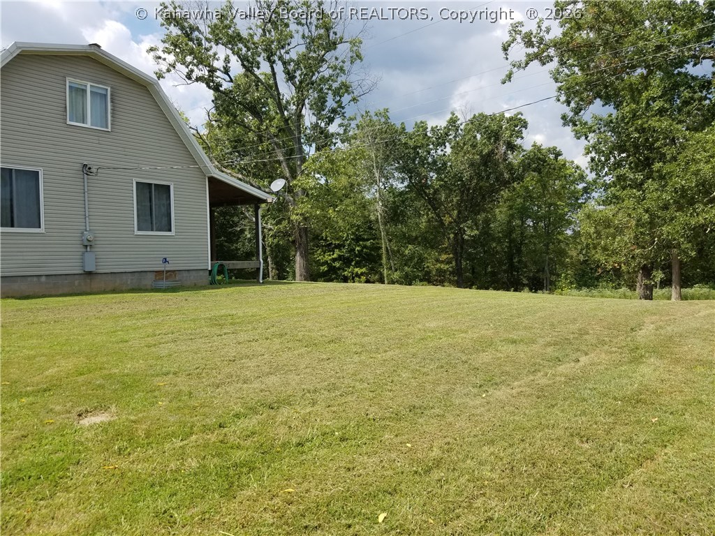 3502 Debbie Road Leon, WV 25123 - Photo 2 of 19 Gallery Image 2