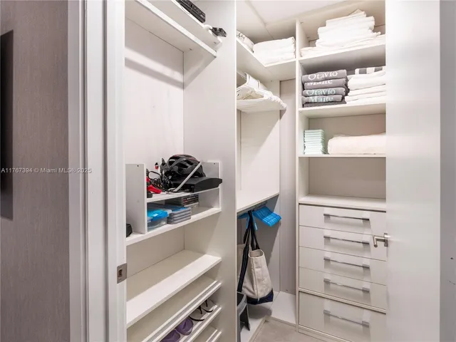 $1,400,000 | 2900 Northeast 7th Avenue, Unit 3904, Miami, FL 33137