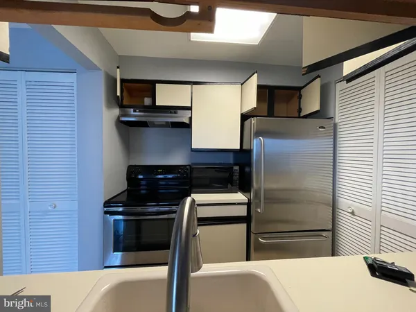 $2,400 | 1020 North Stafford Street, Unit 309, Arlington, VA 22203