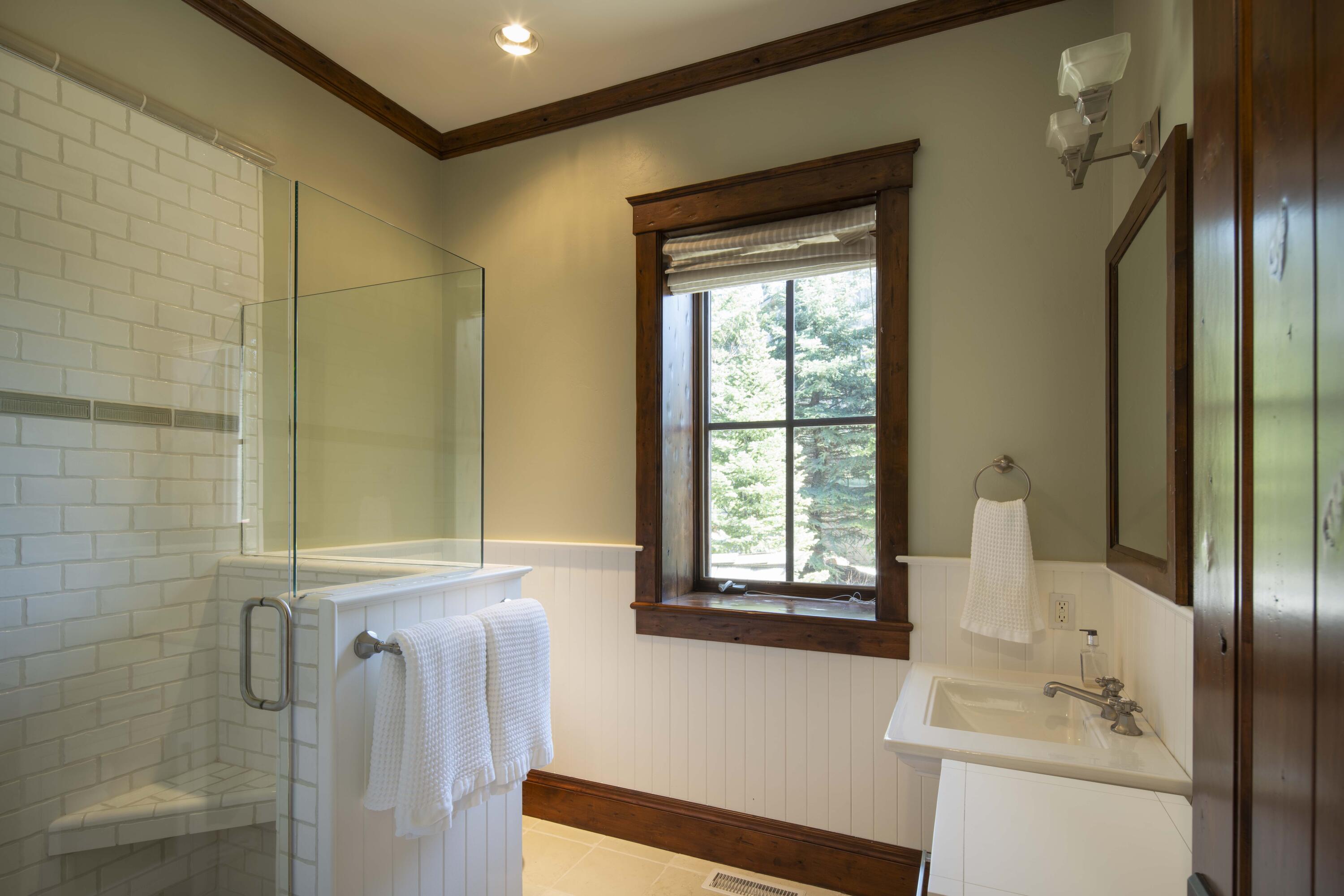 780 Alpine Lane Ketchum, ID 83340 - Photo 32 of 47 Bedroom #3 Bathroom