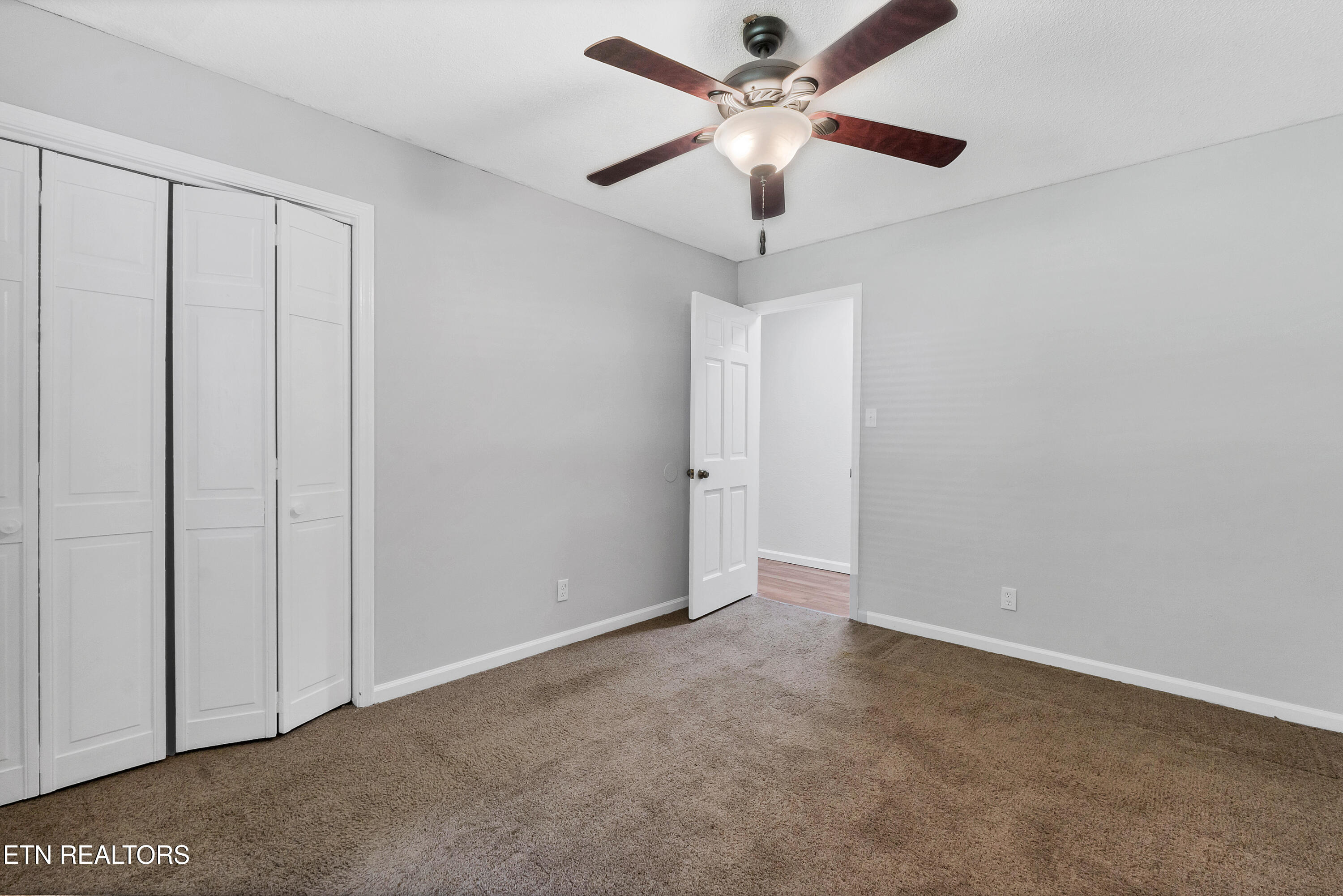 202 Candora Road Maryville, TN 37804 - Photo 28 of 47 Bedroom 2 main level